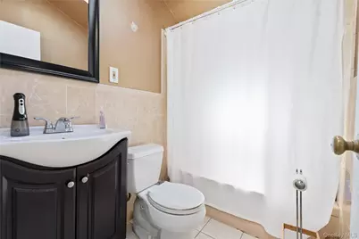 90 27th Street, Copiague, NY 11726 - Photo 11