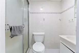 90 27th St, Copiague, NY 11726 - Photo 9