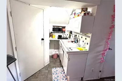 881 Union Street, Bohemia, NY 11716 - Photo 17