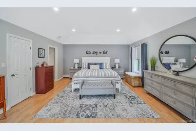 18 Concord Drive, Holtsville, NY 11742 - Photo 29