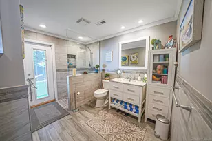 18 Concord Dr, Holtsville, NY 11742 - Photo 35