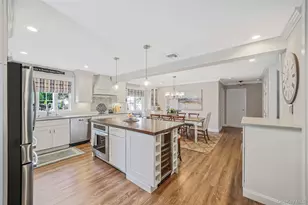 18 Concord Dr, Holtsville, NY 11742 - Photo 19