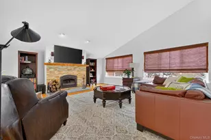 96 Cherry Hill Ct, Briarcliff Manor, NY 10510 - Photo 17