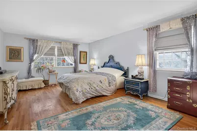 300 Circle Road, Muttontown, NY 11791 - Photo 19