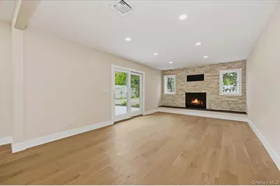 7 Hoover Lane, Bethpage, NY 11714 - Photo 9