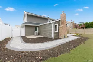 7 Hoover Ln, Bethpage, NY 11714 - Photo 31