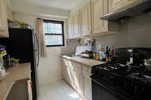 69-15 136th St, Kew Gardens, NY 11367 - Photo 7