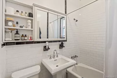 9204 Ridge Blvd, Brooklyn, NY 11209 - Photo 5