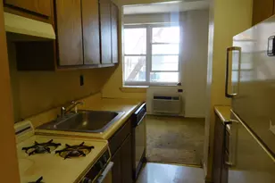 377 N Broadway, Yonkers, NY 10701 - Photo 11