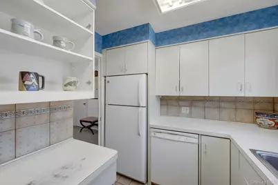 7 Chateaux Circle #7H, Scarsdale, NY 10583 - Photo 13