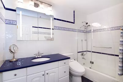 32 Westwood Close, Irvington, NY 10533 - Photo 11