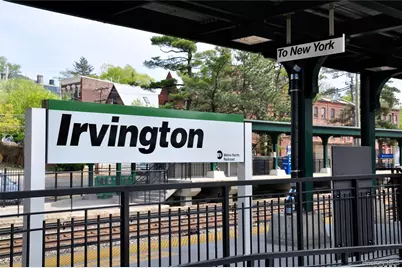 32 Westwood Close, Irvington, NY 10533 - Photo 21