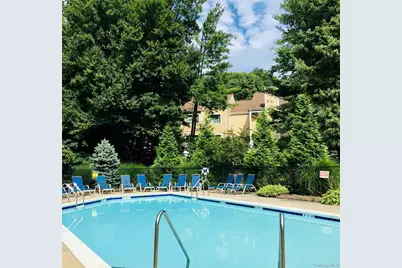 32 Westwood Close, Irvington, NY 10533 - Photo 15