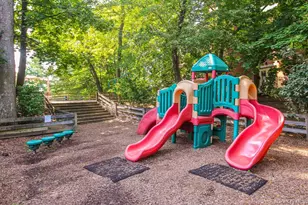 32 Westwood Close, Irvington, NY 10533 - Photo 19