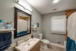 30 Fairway Ave, Riverhead, NY 11901 - Photo 7