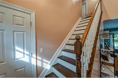 30 Fairway Avenue, Riverhead, NY 11901 - Photo 3