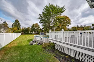 30 Fairway Ave, Riverhead, NY 11901 - Photo 17