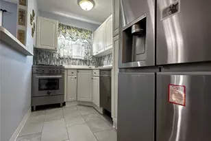 150 Fair Harbor Dr, Patchogue, NY 11772 - Photo 5