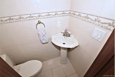 110 82nd Avenue, Kew Gardens, NY 11415 - Photo 19