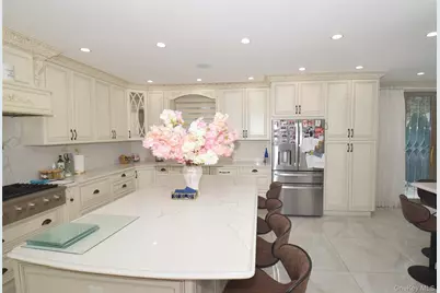 110 82nd Avenue, Kew Gardens, NY 11415 - Photo 13