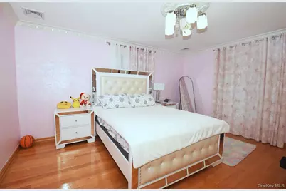 110 82nd Avenue, Kew Gardens, NY 11415 - Photo 25