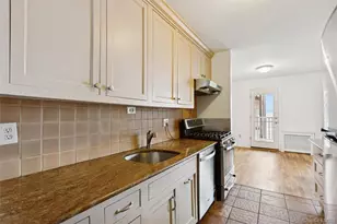 666 Shore Rd, Long Beach, NY 11561 - Photo 23