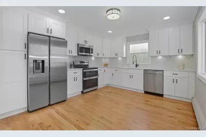 225 Lyman Road, Patchogue, NY 11772 - Photo 7