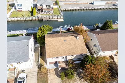 69 E 1st Street, Freeport, NY 11520 - Photo 29