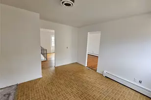 8 Mockingbird Ln, Poughkeepsie, NY 12601 - Photo 13