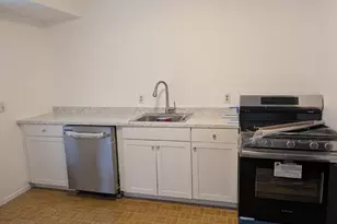 8 Mockingbird Ln, Poughkeepsie, NY 12601 - Photo 9