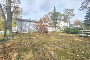 31 Brookhaven Dr, Rocky Point, NY 11778 - Photo 27
