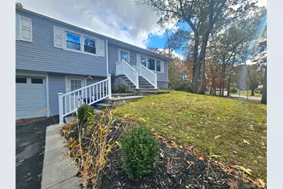 31 Brookhaven Drive, Rocky Point, NY 11778 - Photo 3