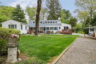 32 Hicks Ln, Old Westbury, NY 11568 - Photo 7