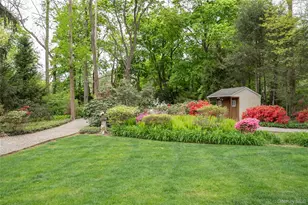 32 Hicks Ln, Old Westbury, NY 11568 - Photo 29