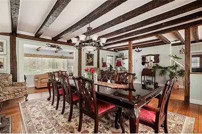 32 Hicks Lane, Old Westbury, NY 11568 - Photo 11