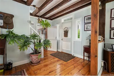 32 Hicks Lane, Old Westbury, NY 11568 - Photo 17