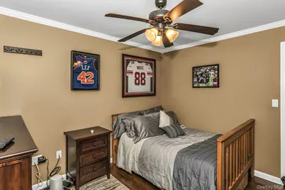 40 Burt Avenue, Northport, NY 11768 - Photo 19