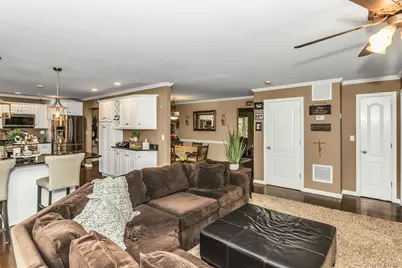 40 Burt Avenue, Northport, NY 11768 - Photo 17