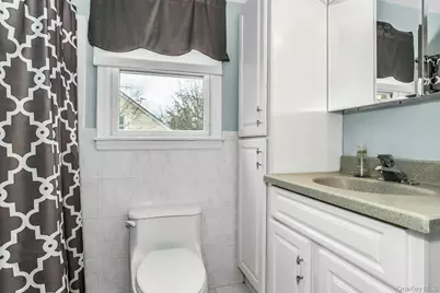 40 Burt Avenue, Northport, NY 11768 - Photo 27