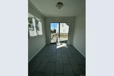 1618 Paula Court, North Bellmore, NY 11710 - Photo 3