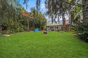 9 Tudor Rd, Farmingdale, NY 11735 - Photo 5