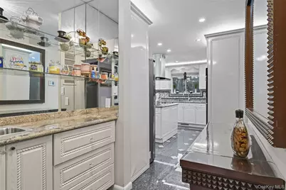 258 Half Hollow Road, Dix Hills, NY 11746 - Photo 33