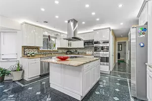 258 Half Hollow Rd, Dix Hills, NY 11746 - Photo 31