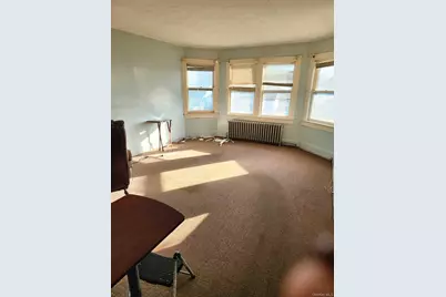 135 Merritts Road, Farmingdale, NY 11735 - Photo 15