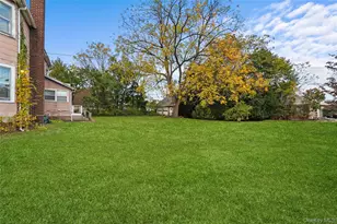 135 Merritts Rd, Farmingdale, NY 11735 - Photo 5