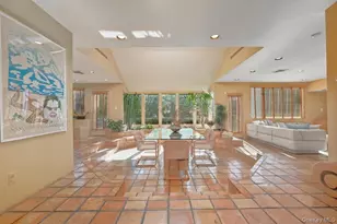 52 Glenwood Ln, East Hills, NY 11577 - Photo 3