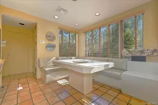 52 Glenwood Ln, East Hills, NY 11577 - Photo 11