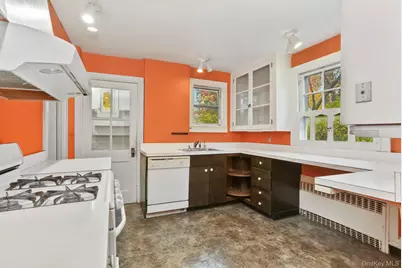 24 Muir Place, New Rochelle, NY 10801 - Photo 13