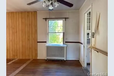163 Massachusetts Avenue, Massapequa, NY 11758 - Photo 5