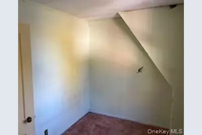 163 Massachusetts Avenue, Massapequa, NY 11758 - Photo 17